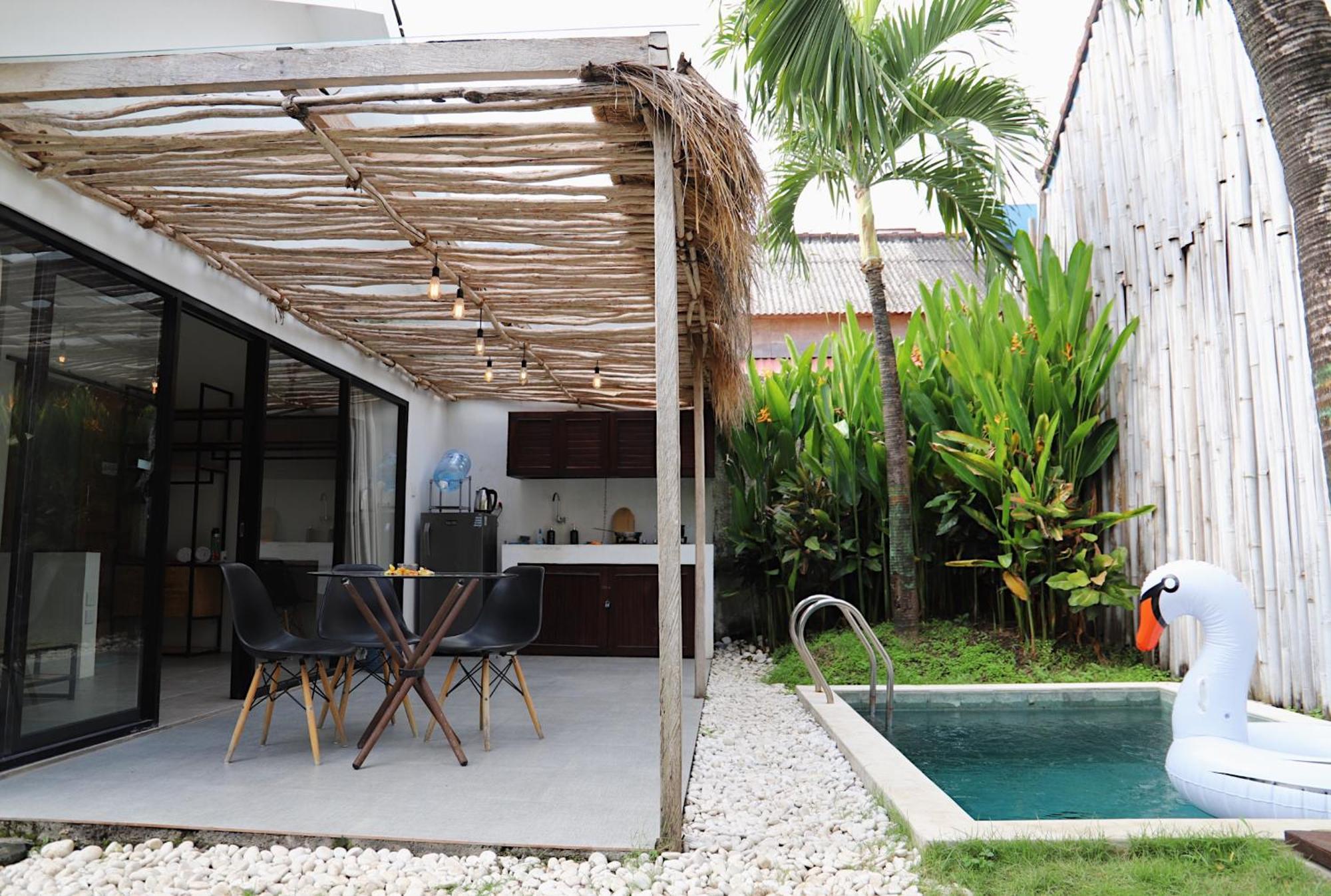 With Private Pool Near Canggu Dalung (Bali)